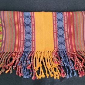 Textile jaune vive Cuzco alpaga 2